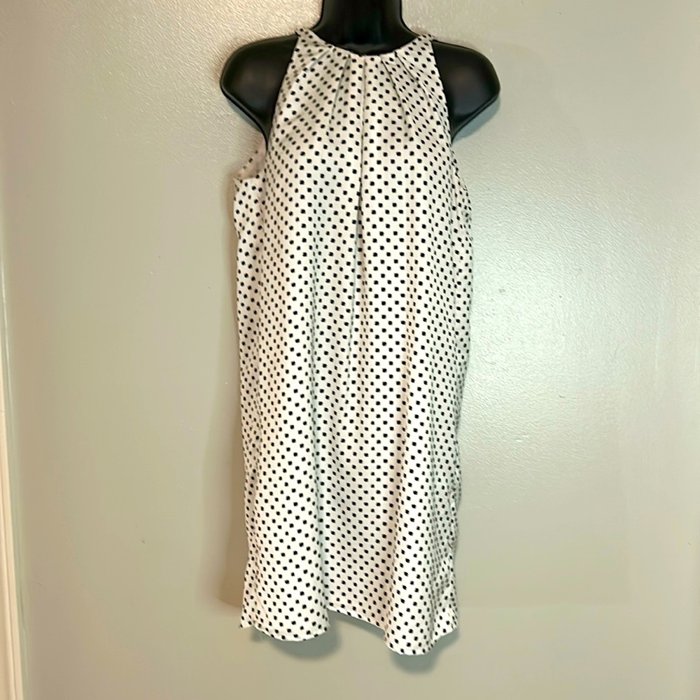 Mango women's dress size 6 in excellent condition Cute and simple